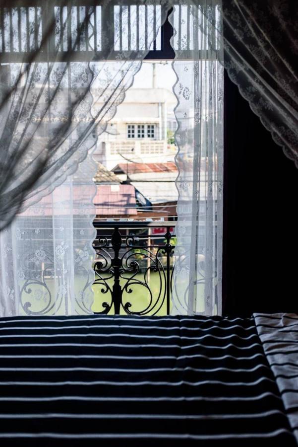 Roomquest Rimrabeang At Amphawa Exterior foto